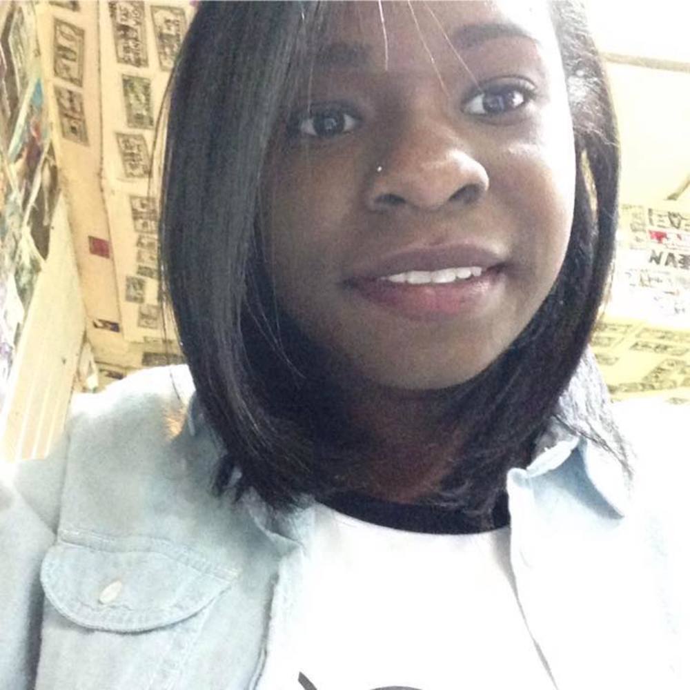 Meet your Posher, Julissa